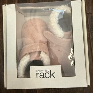 **NEW** Nordstrom Pink Baby Booties